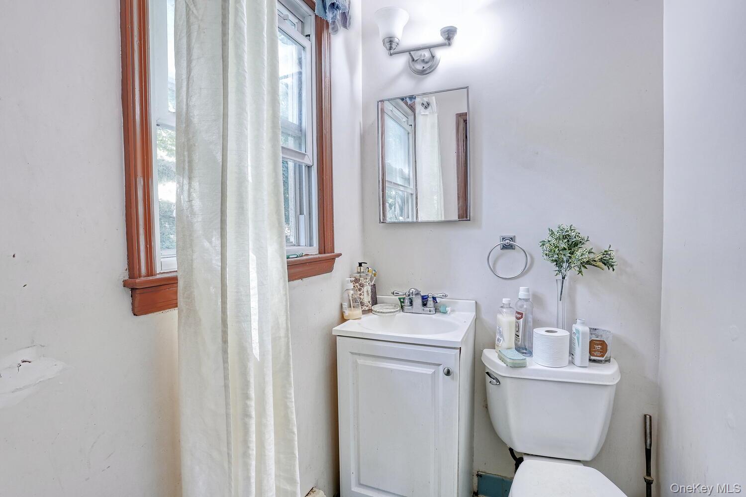 14 Rock Drive, Valley Cottage, NY 10989