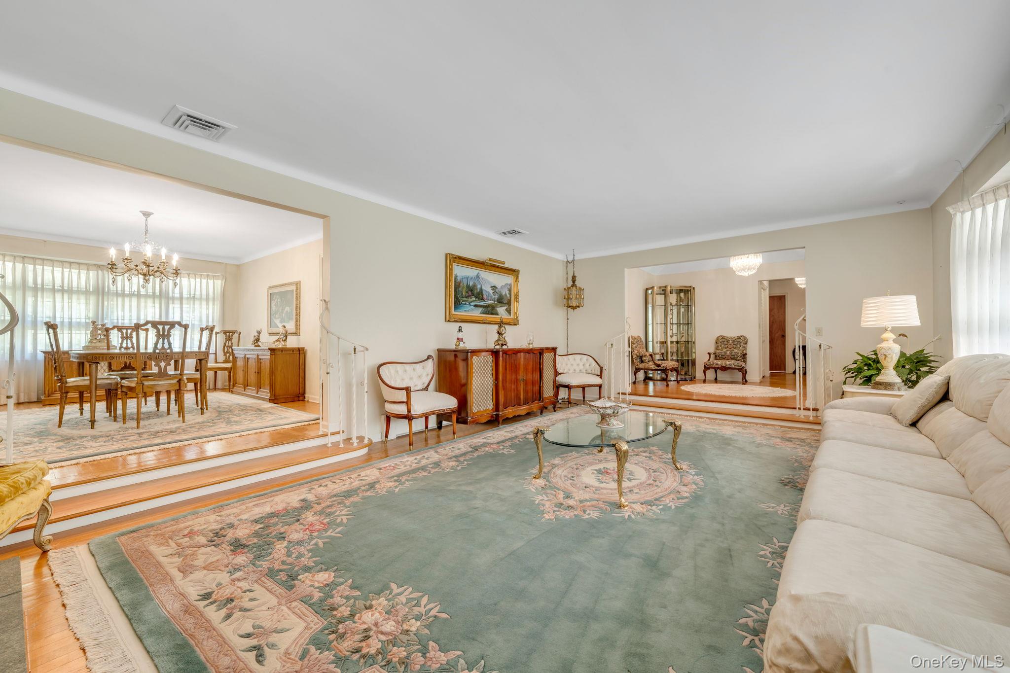 520 Caledonia Road, Dix Hills, NY 11746