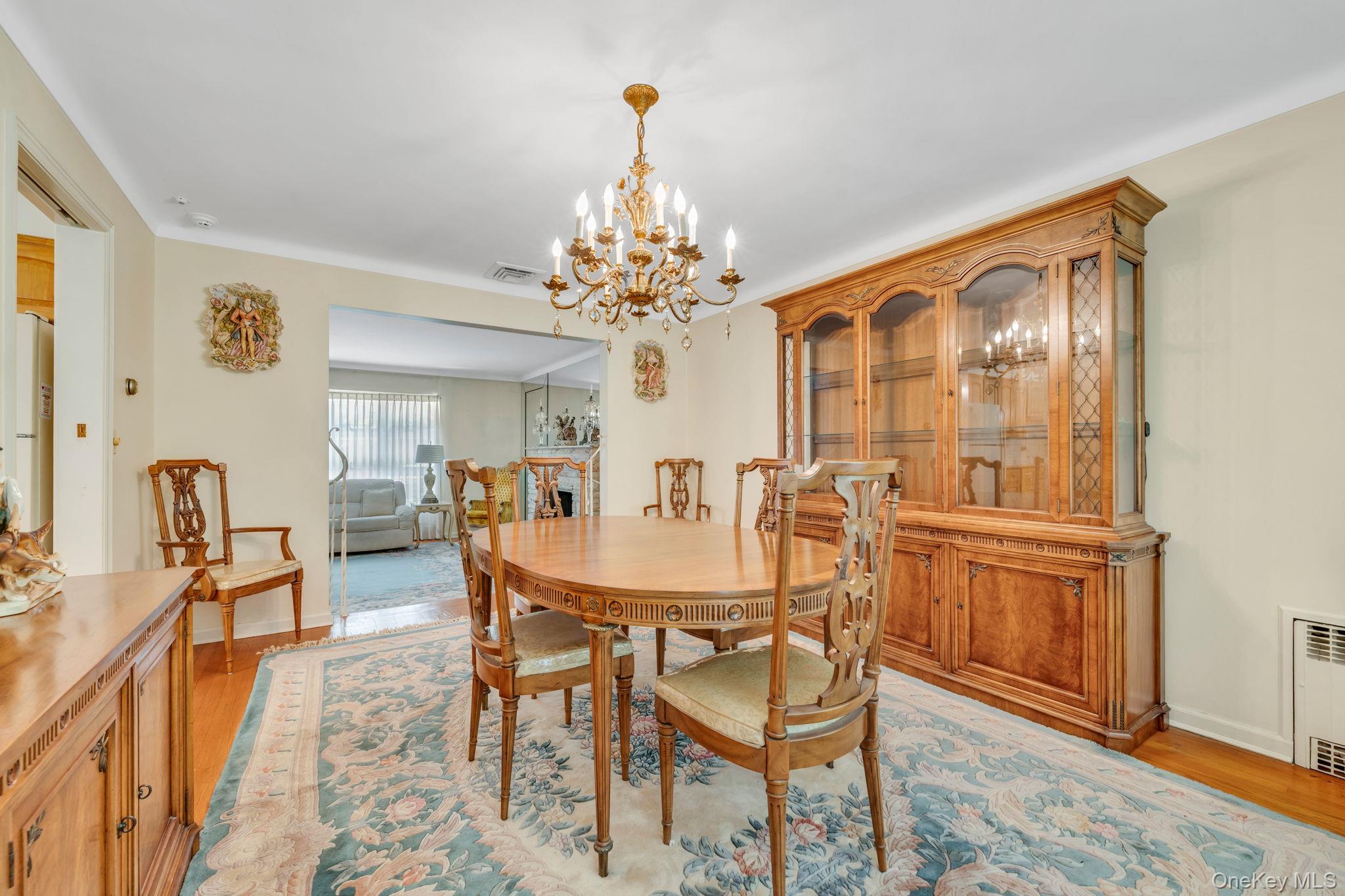 520 Caledonia Road, Dix Hills, NY 11746