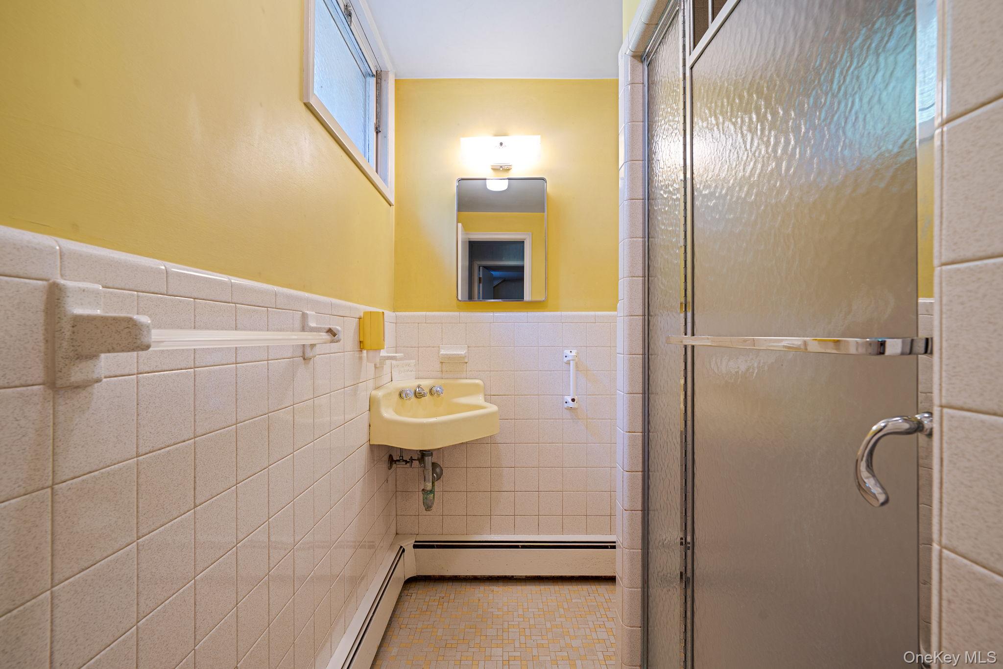 520 Caledonia Road, Dix Hills, NY 11746