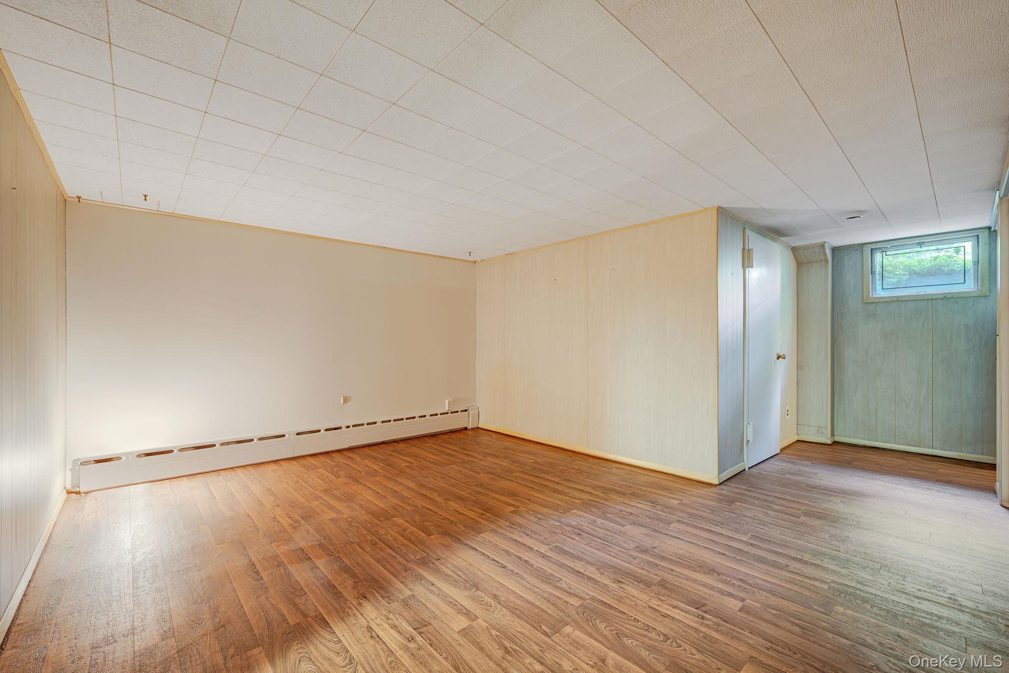 520 Caledonia Road, Dix Hills, NY 11746