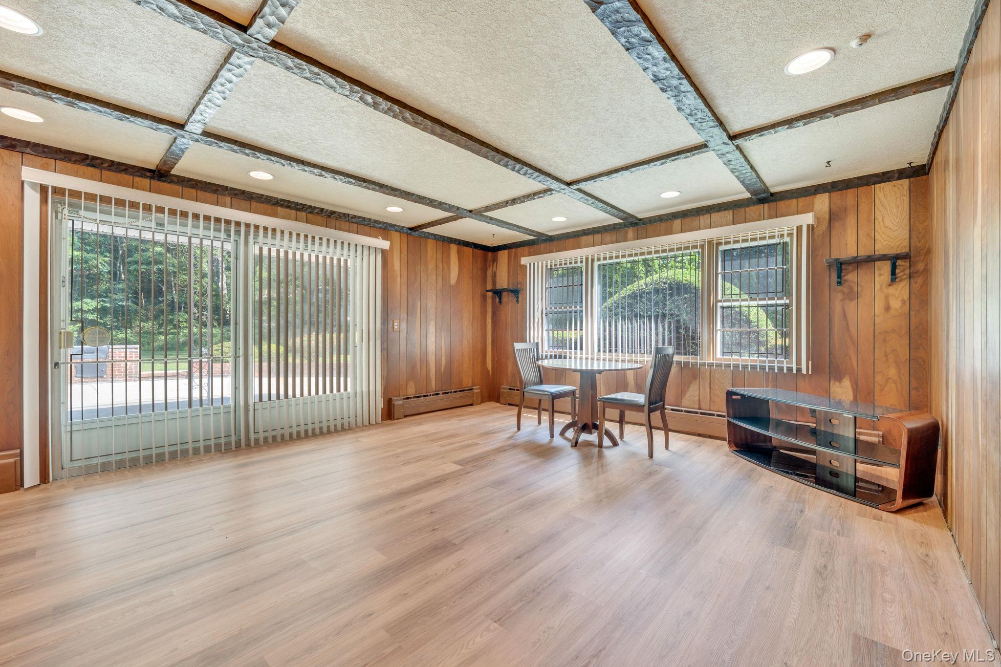 520 Caledonia Road, Dix Hills, NY 11746