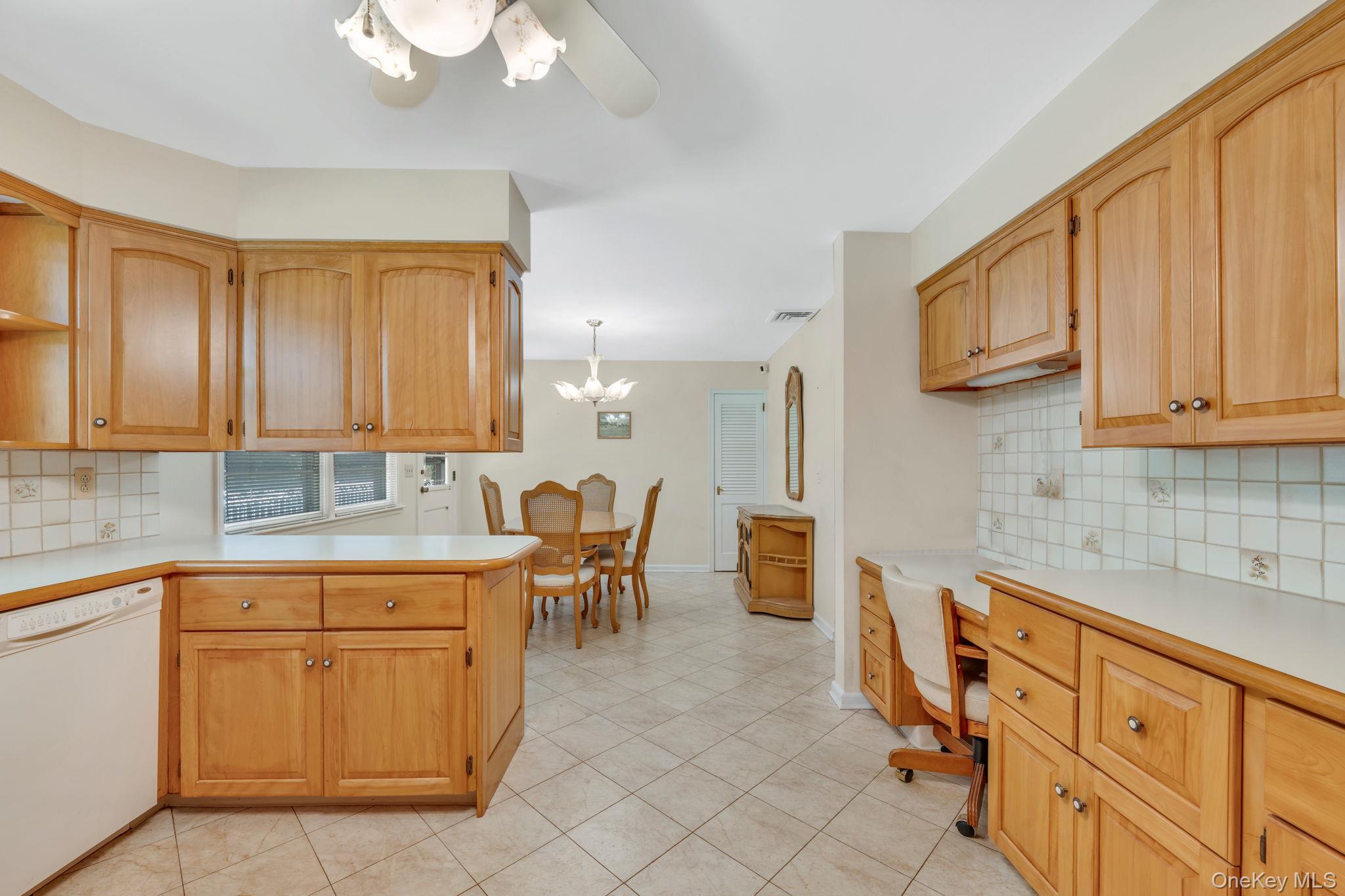 520 Caledonia Road, Dix Hills, NY 11746