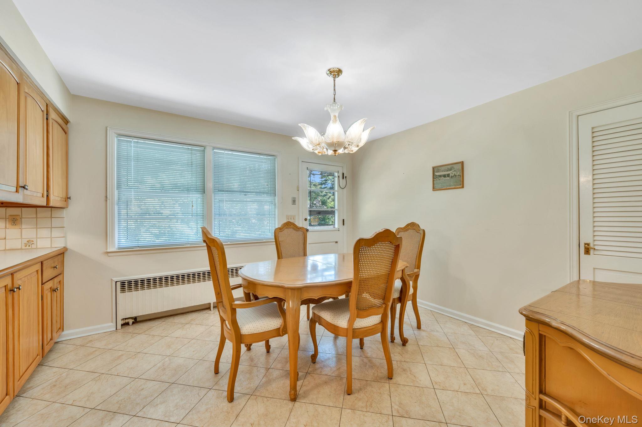 520 Caledonia Road, Dix Hills, NY 11746