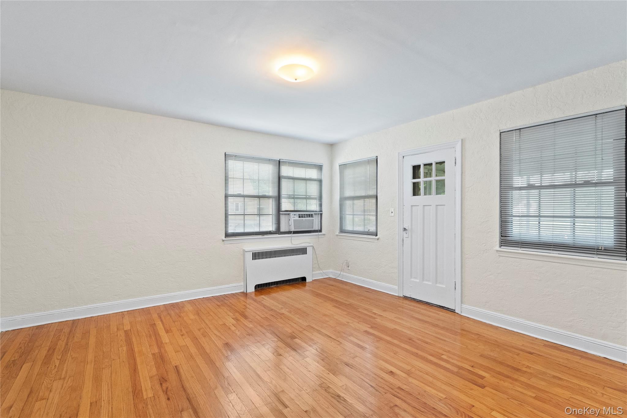 68 Fir Street, Valley Stream, NY 11580