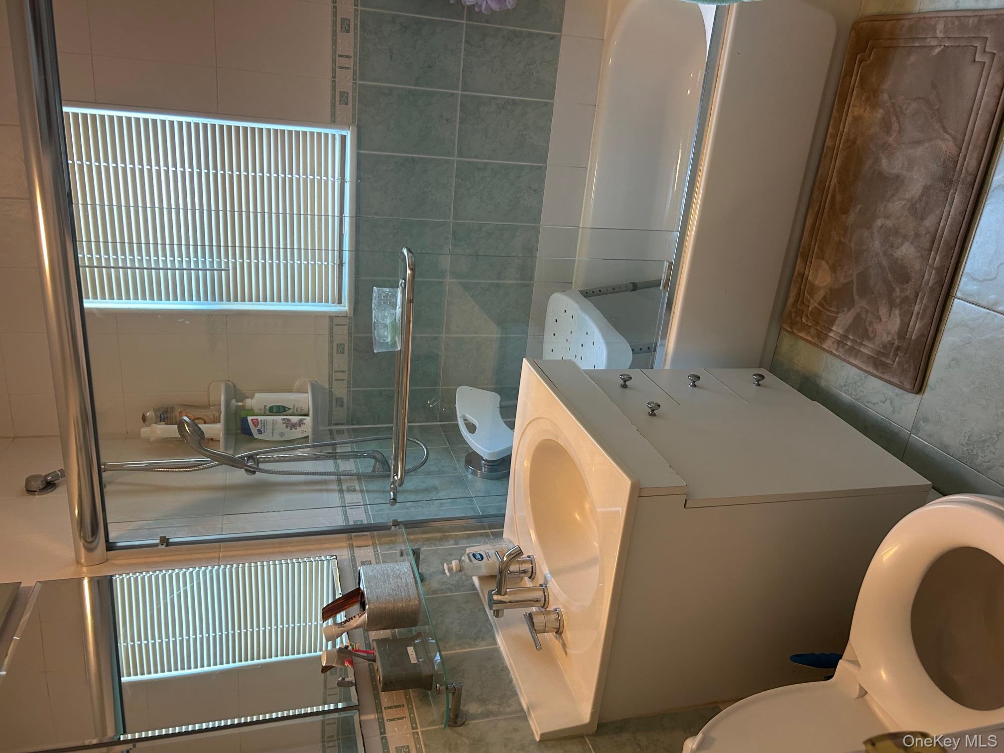 87-47 256th Street, Floral Park, NY 11001