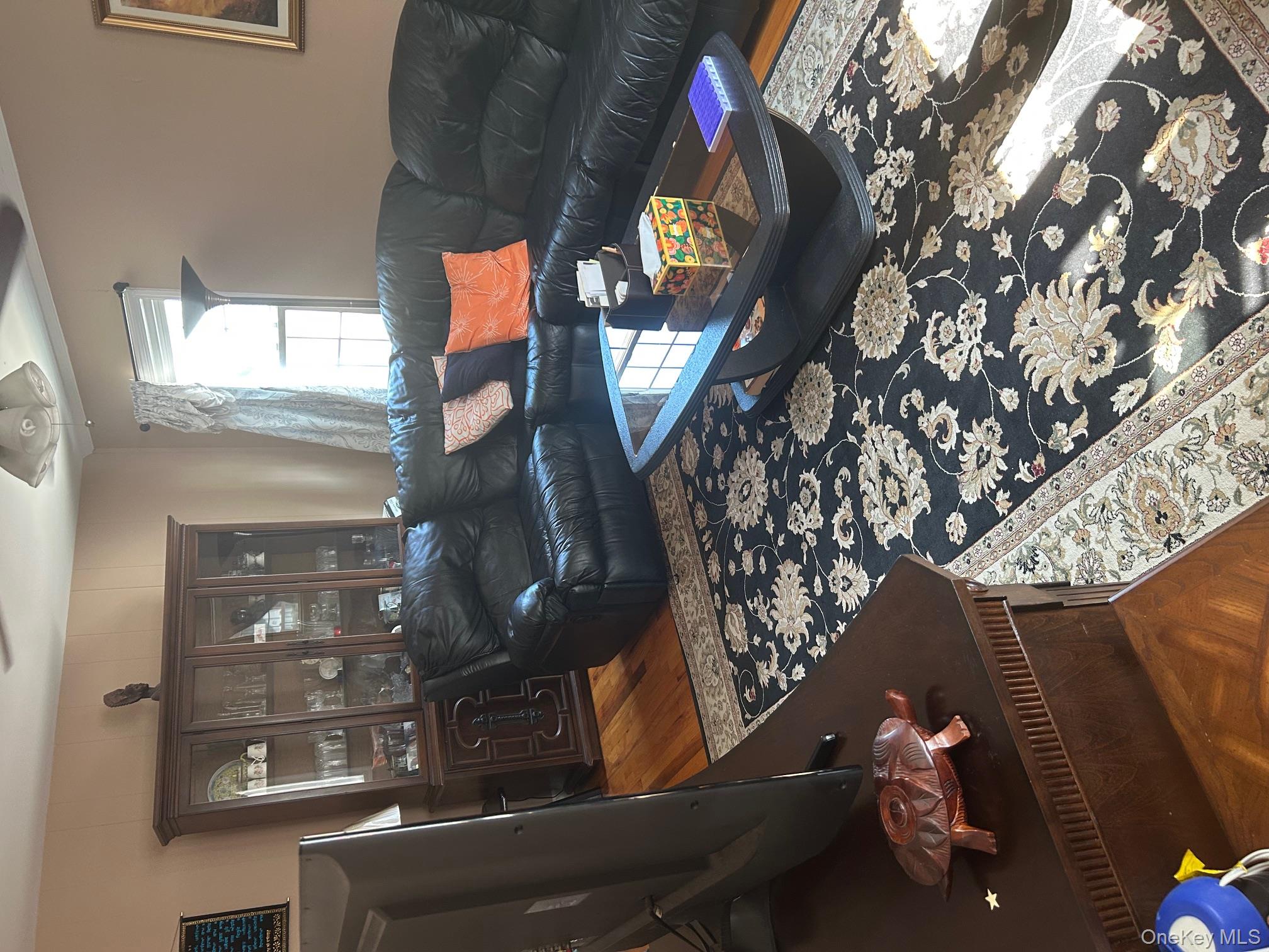 87-47 256th Street, Floral Park, NY 11001