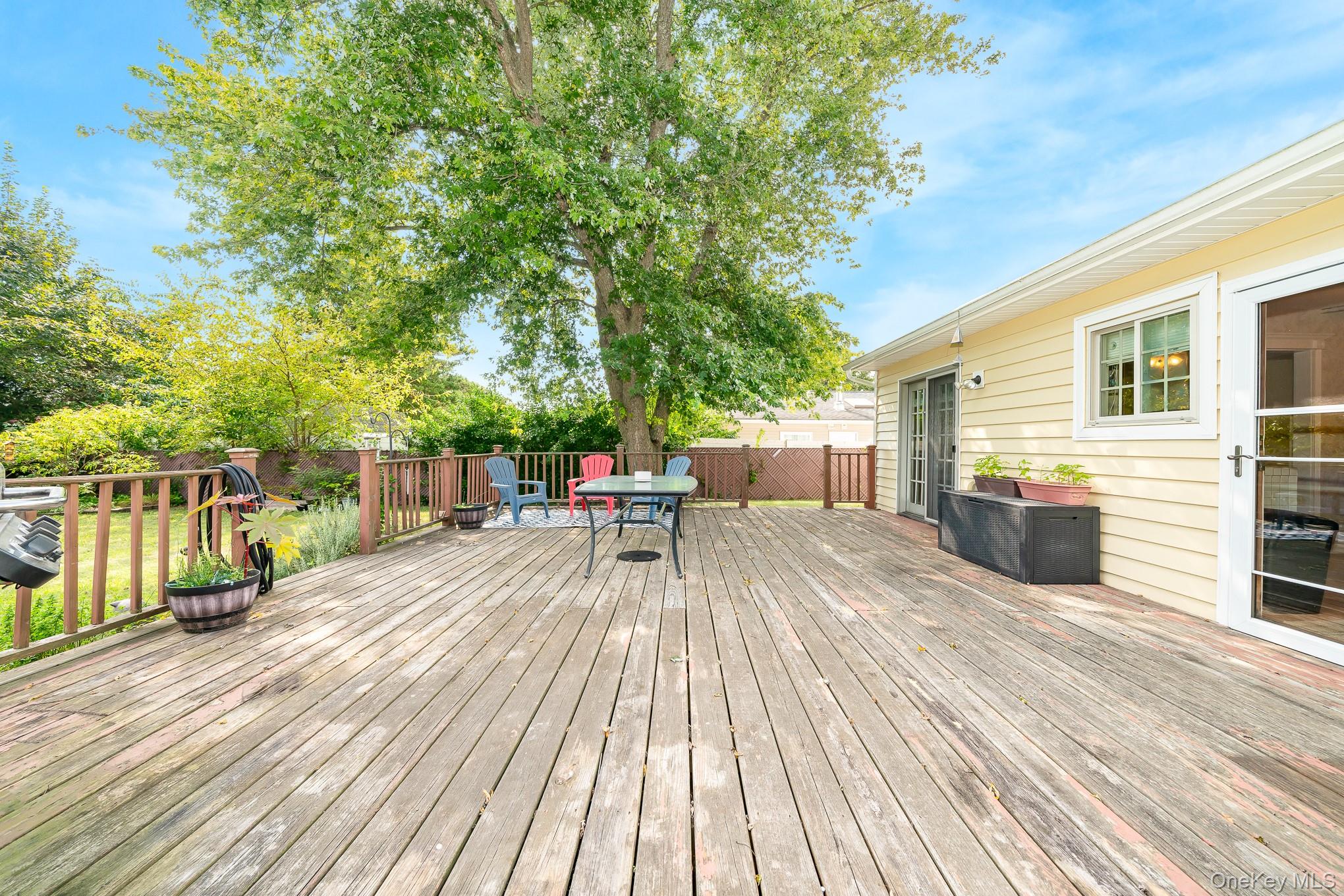 16 Malcolm Street, Bellport, NY 11713