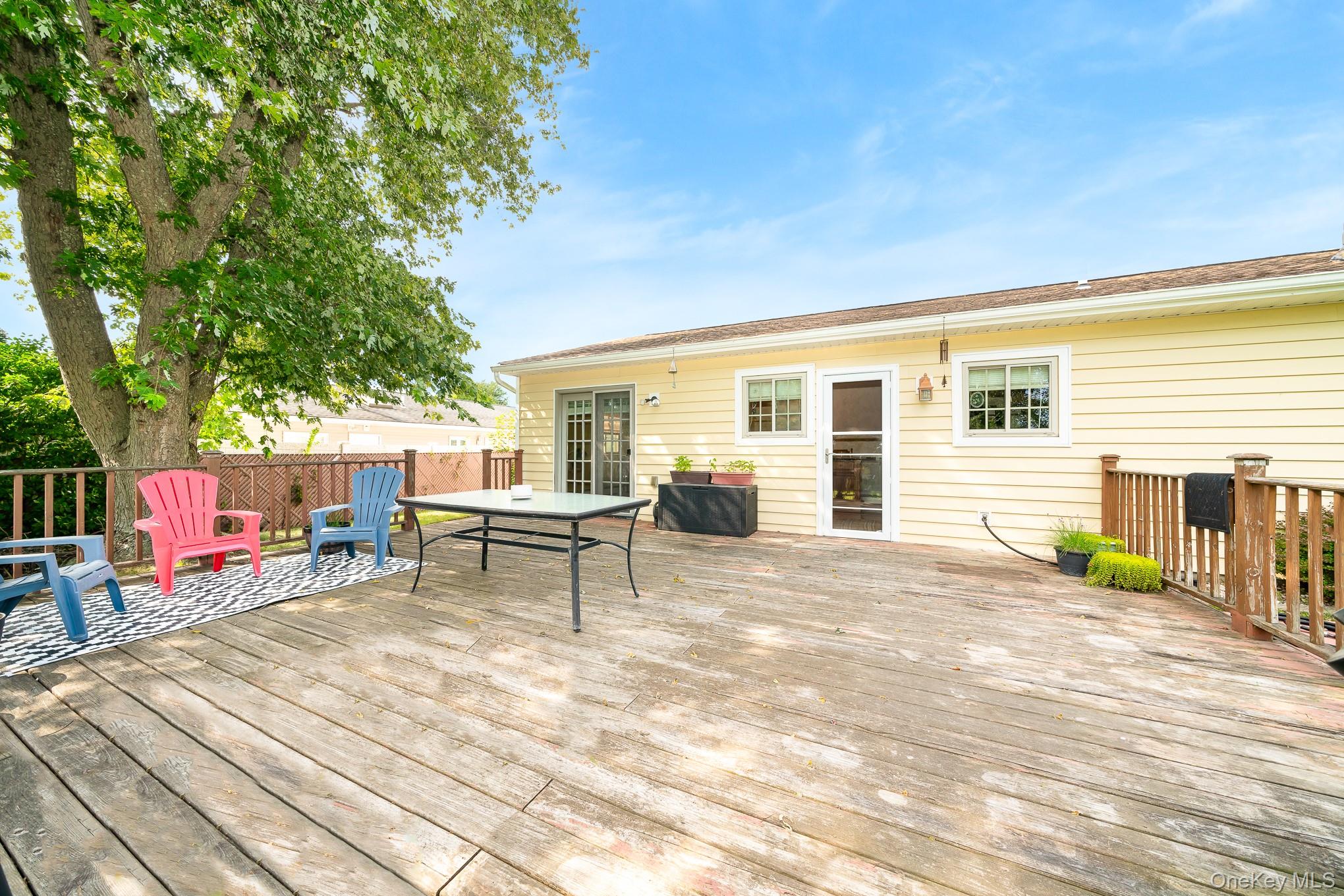 16 Malcolm Street, Bellport, NY 11713