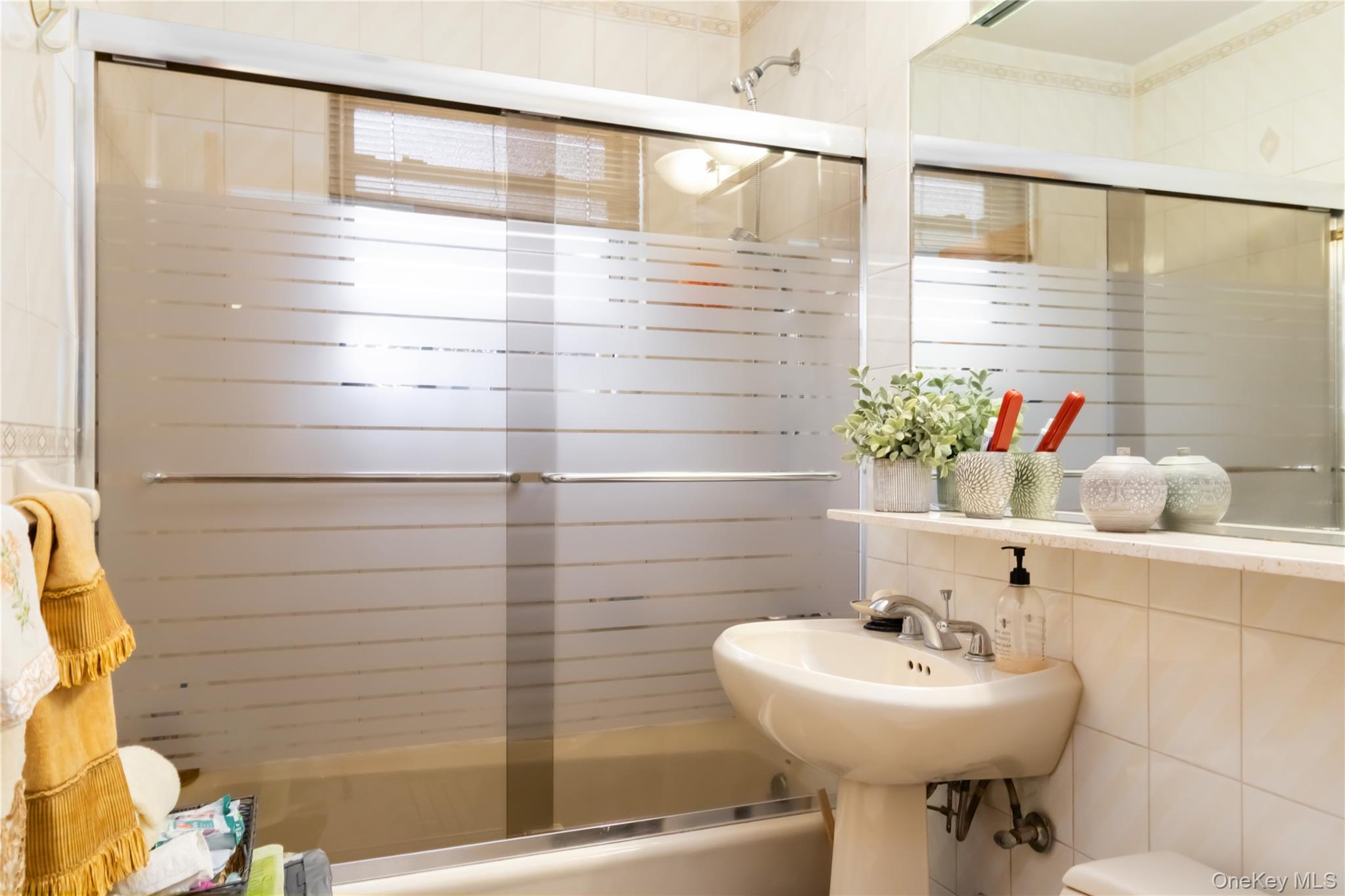 68-35 150th Street # #328B, Flushing, NY 11367