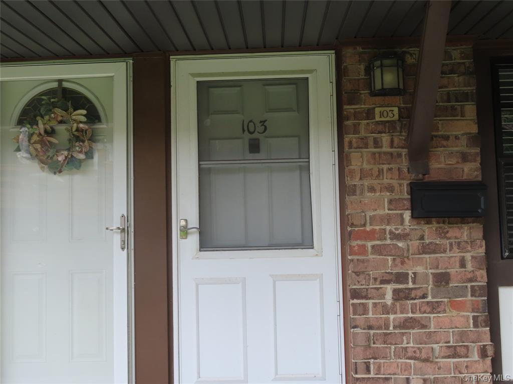 103 Mariners Way, Copiague, NY 11726