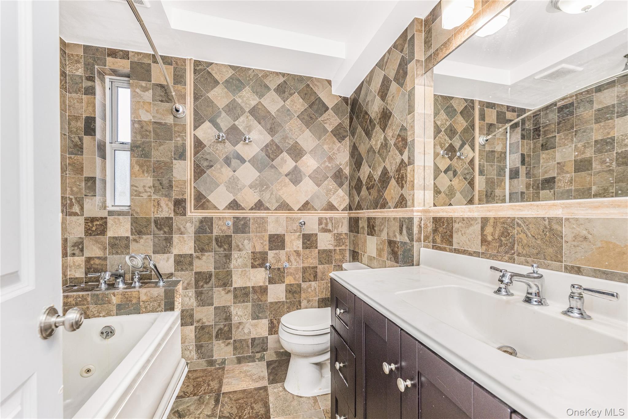 4601 Henry Hudson Parkway # B11B14, Bronx, NY 10471