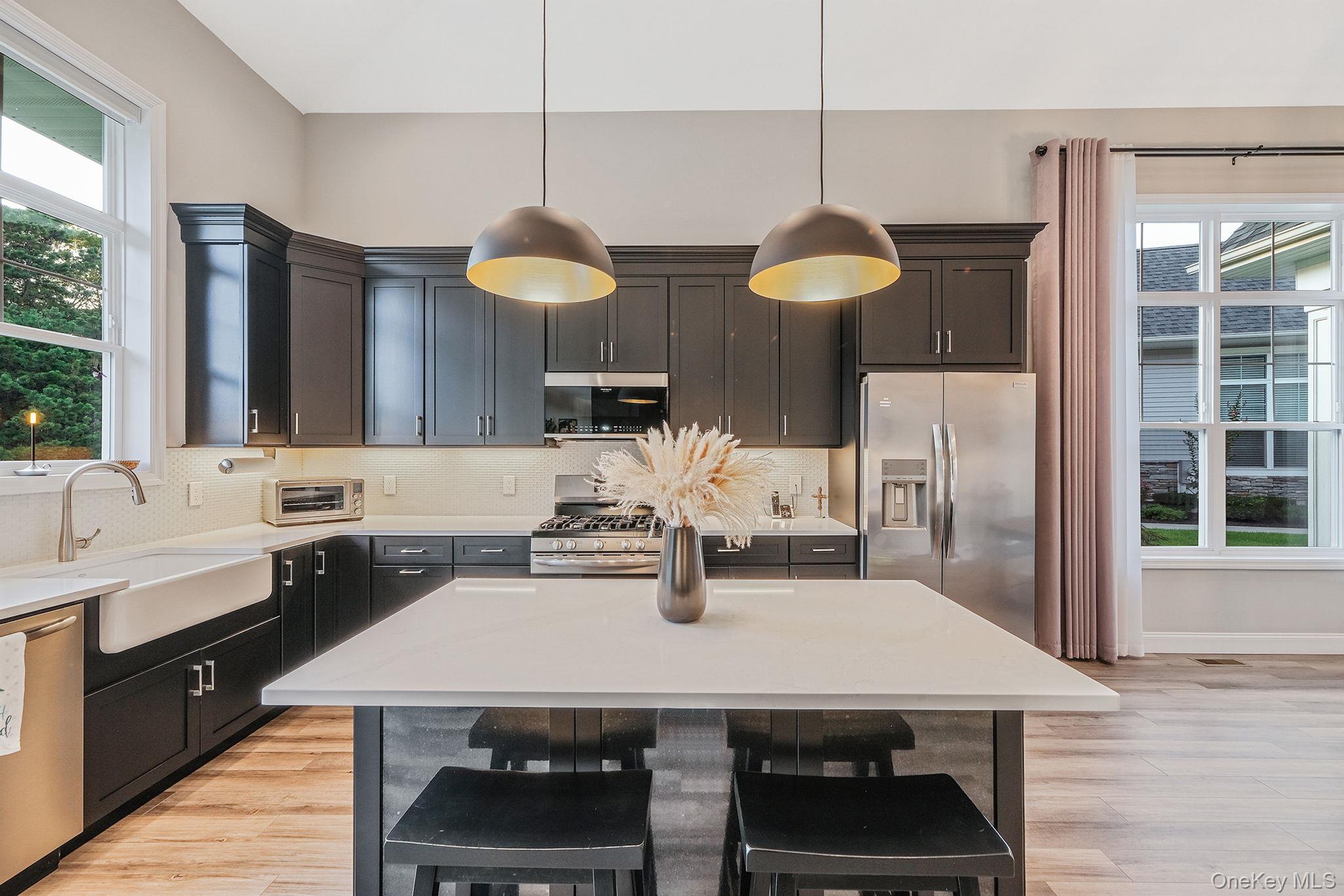 208 Belmont Circle, Yaphank, NY 11980