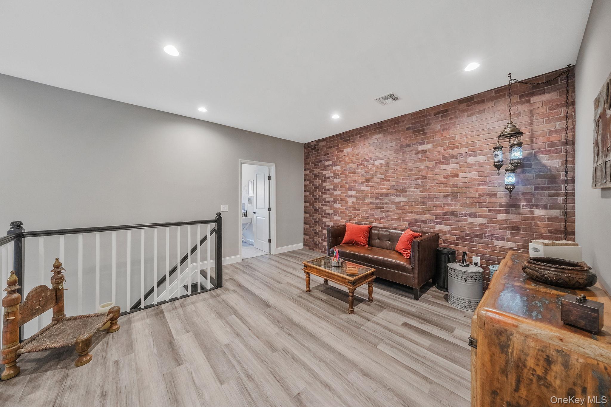 208 Belmont Circle, Yaphank, NY 11980