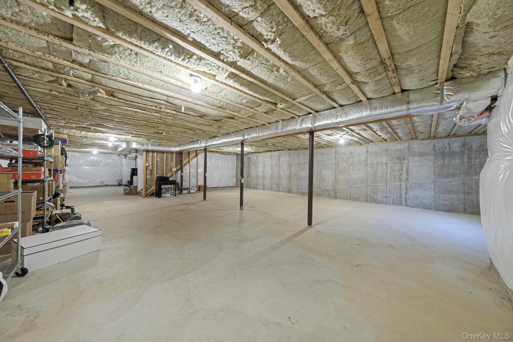 208 Belmont Circle, Yaphank, NY 11980