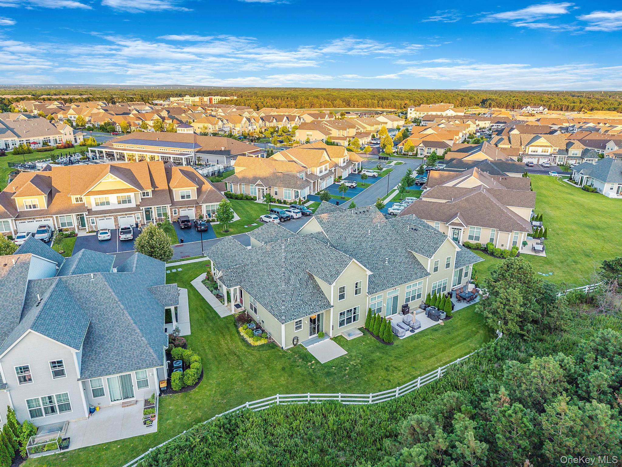 208 Belmont Circle, Yaphank, NY 11980