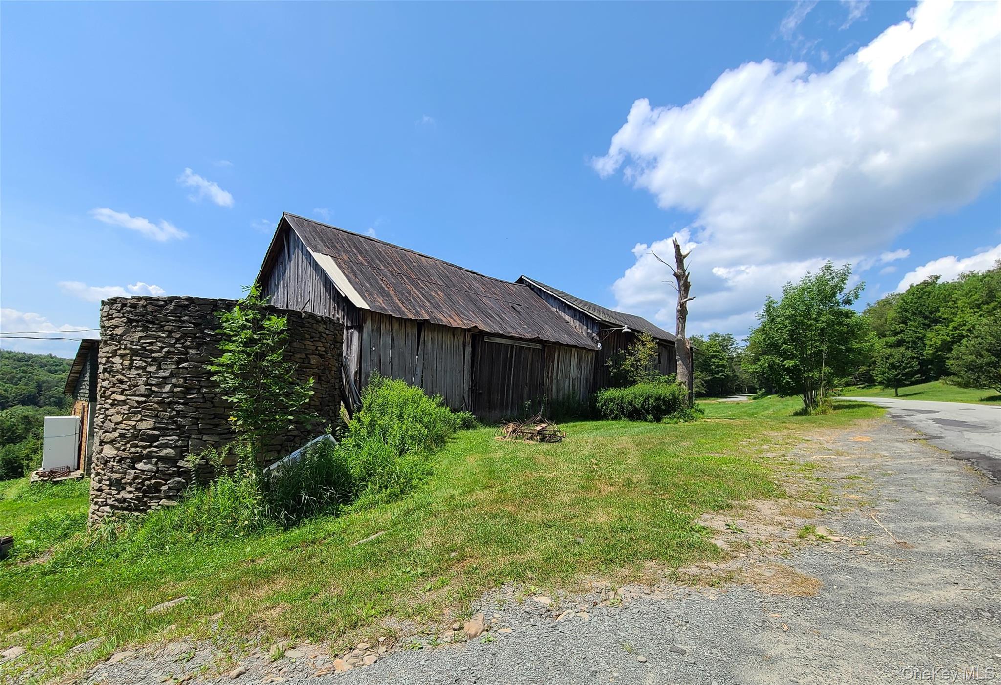 299-301 Stump Pond Road, Livingston Manor, NY 12758