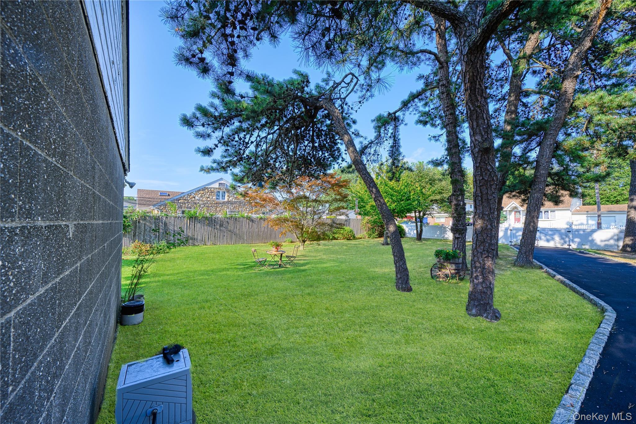 464 Central Avenue, Bethpage, NY 11714