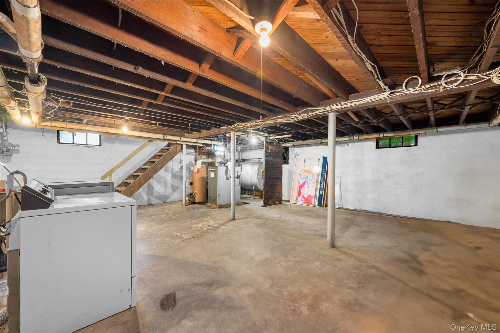 464 Central Avenue, Bethpage, NY 11714