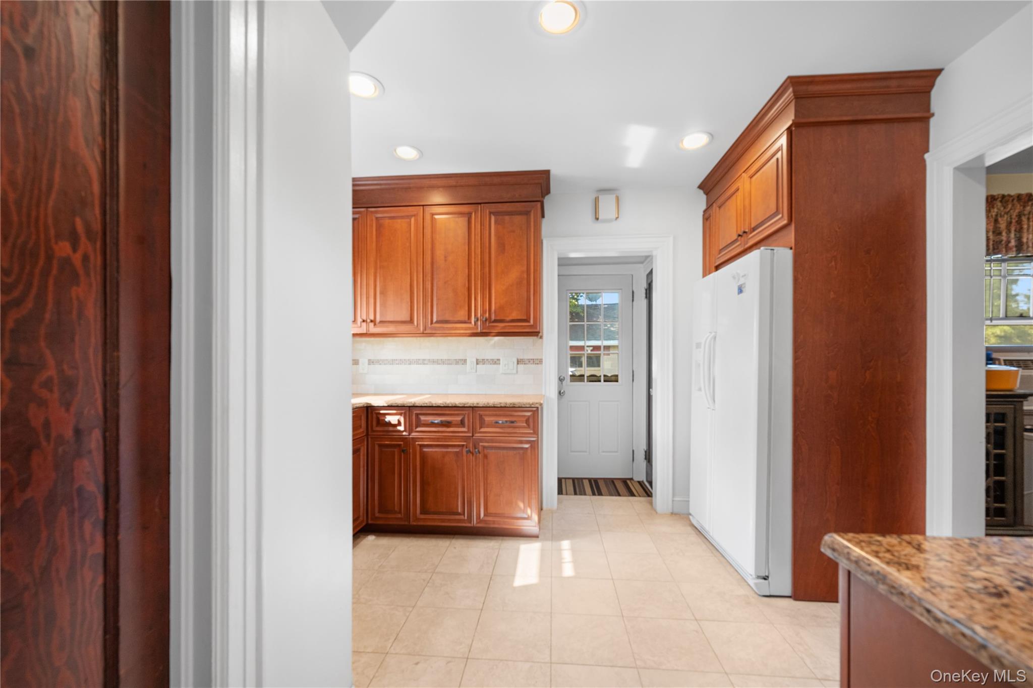 464 Central Avenue, Bethpage, NY 11714