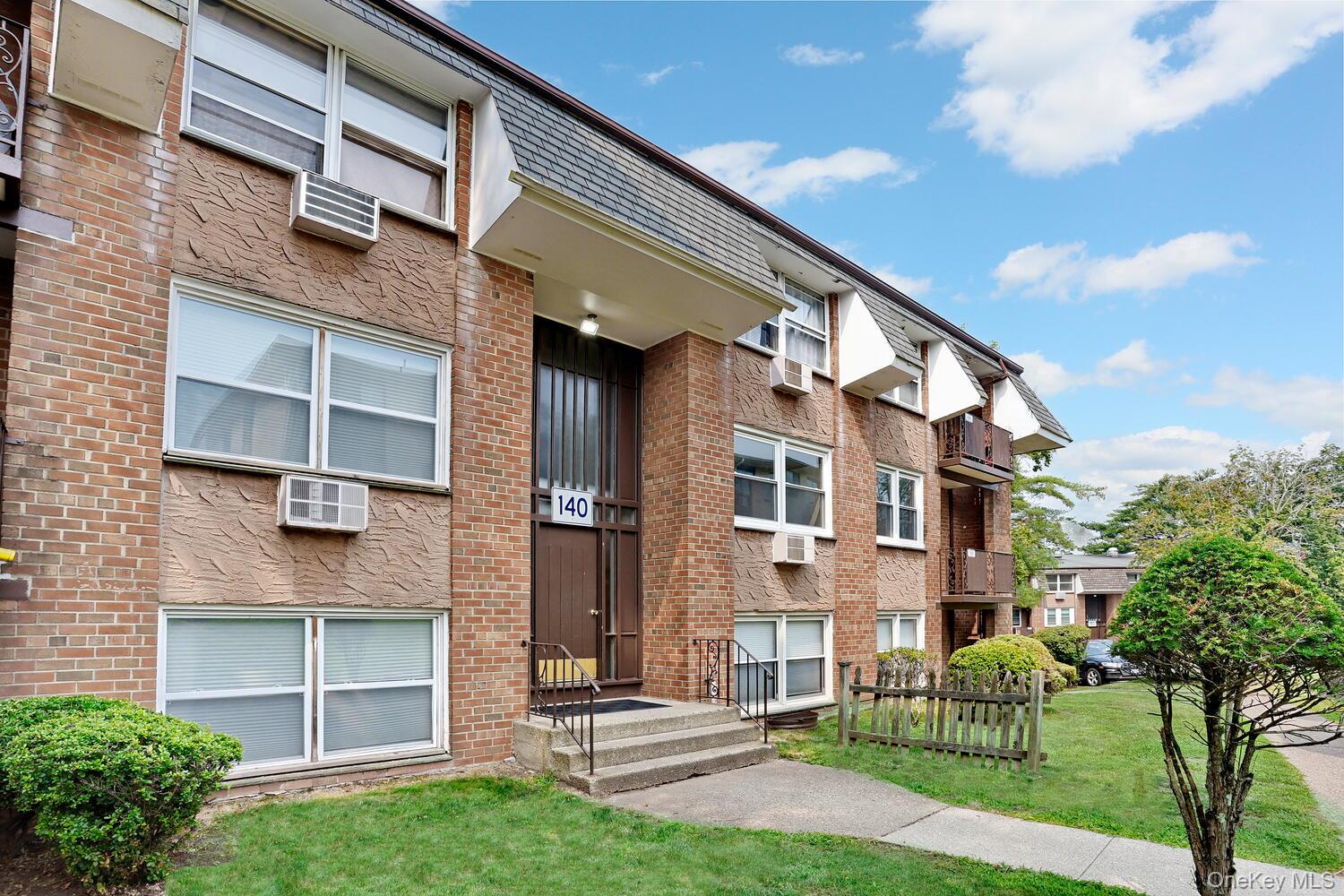 140D Kearsing Parkway # D, Monsey, NY 10952