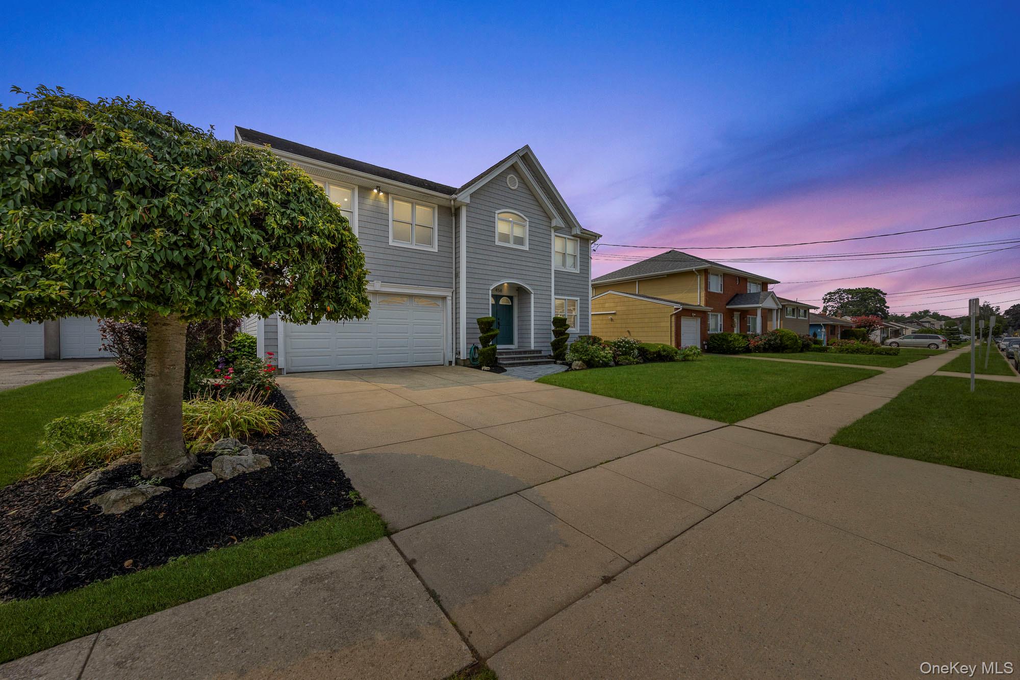 458 Mineola Avenue, Carle Place, NY 11514