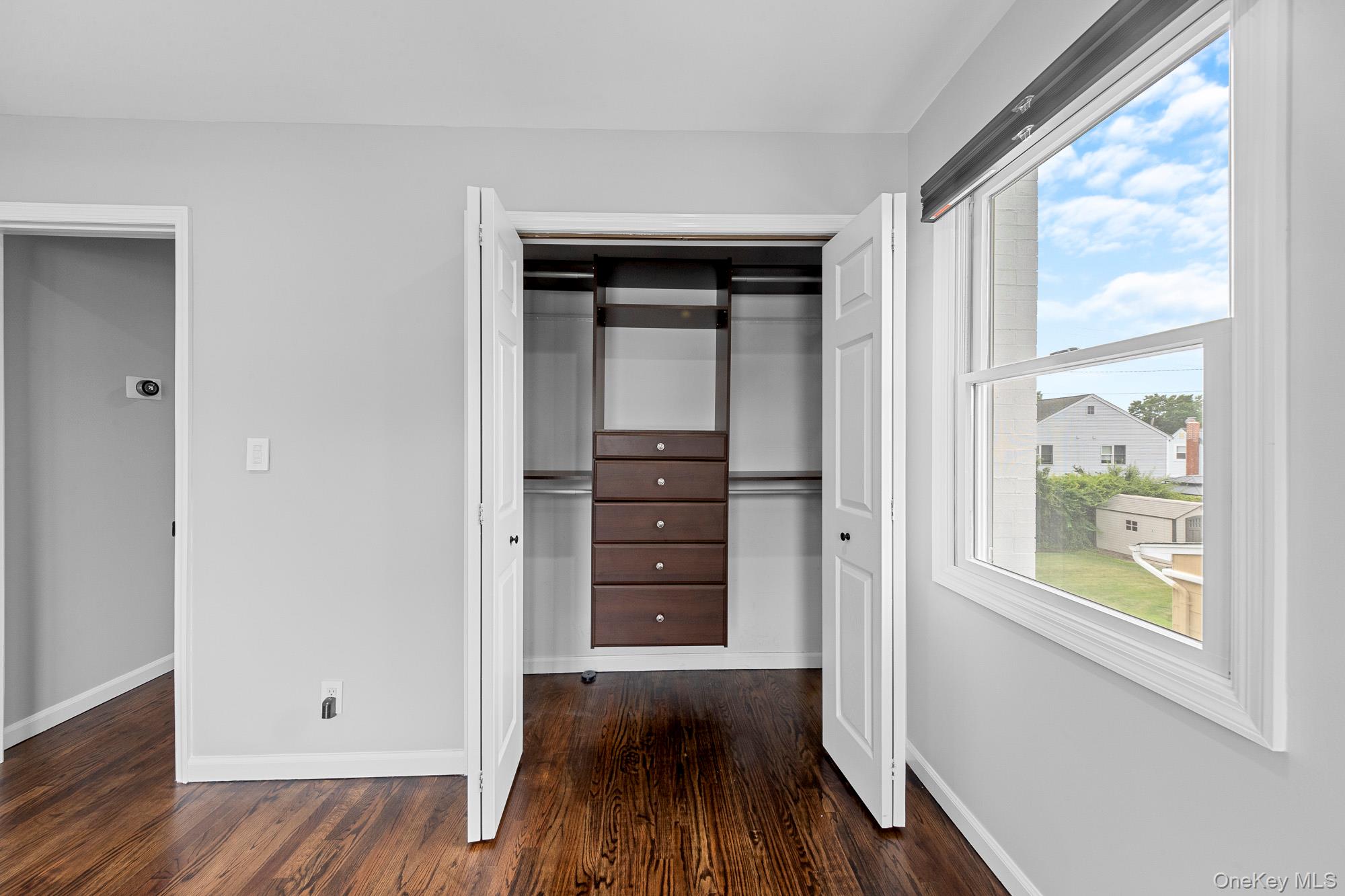 458 Mineola Avenue, Carle Place, NY 11514