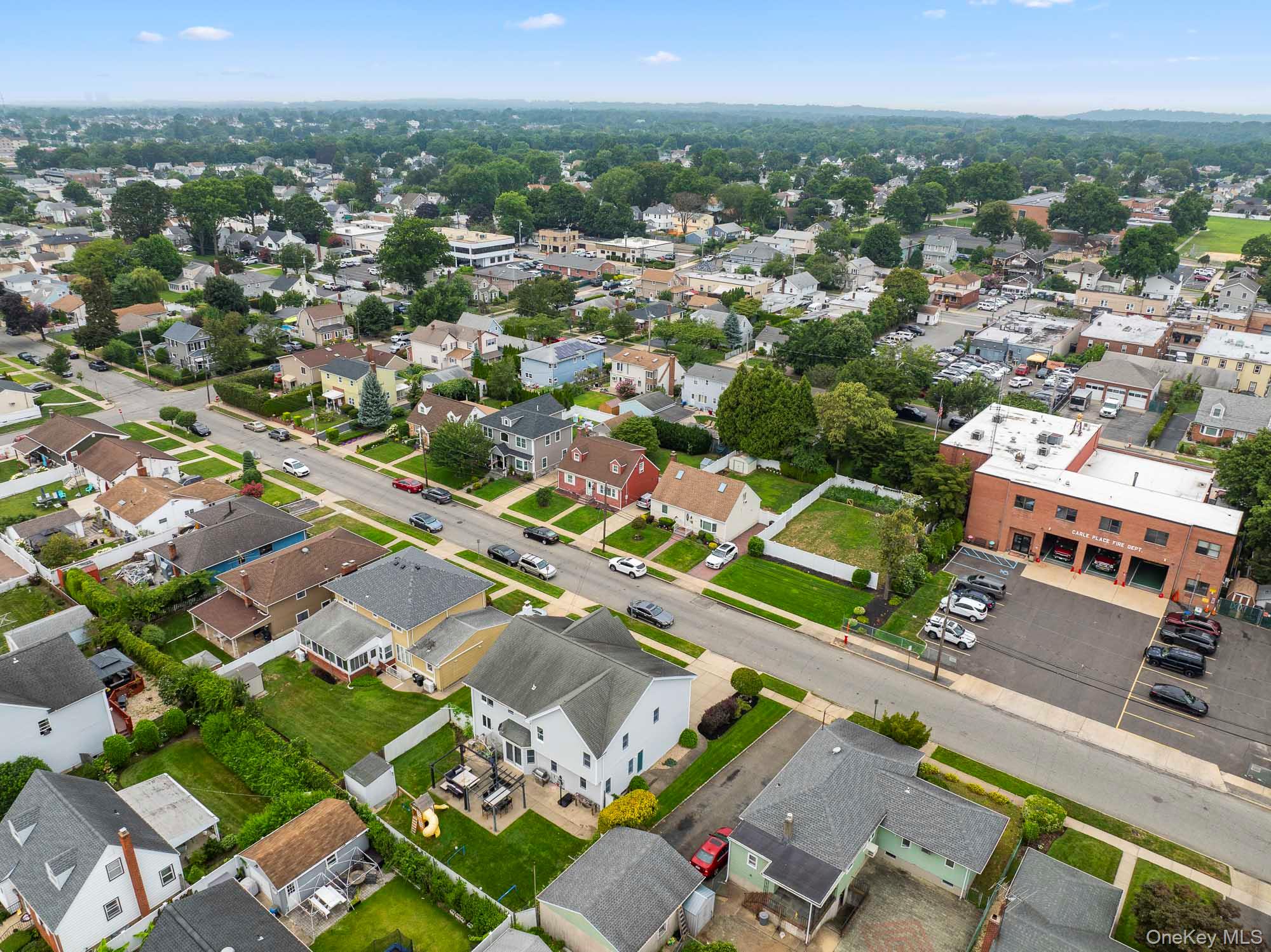 458 Mineola Avenue, Carle Place, NY 11514