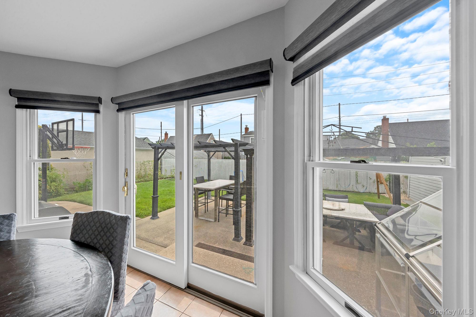 458 Mineola Avenue, Carle Place, NY 11514