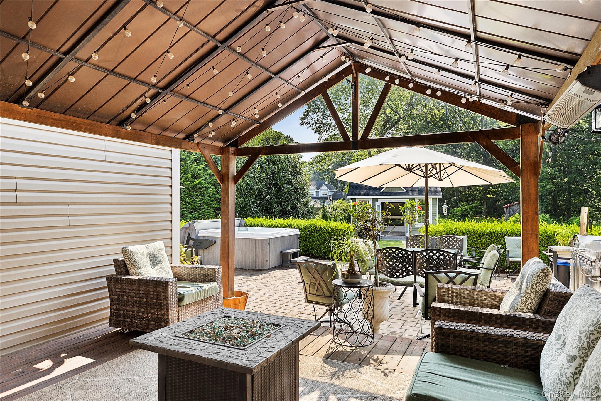 46 S Howell Avenue, Centereach, NY 11720