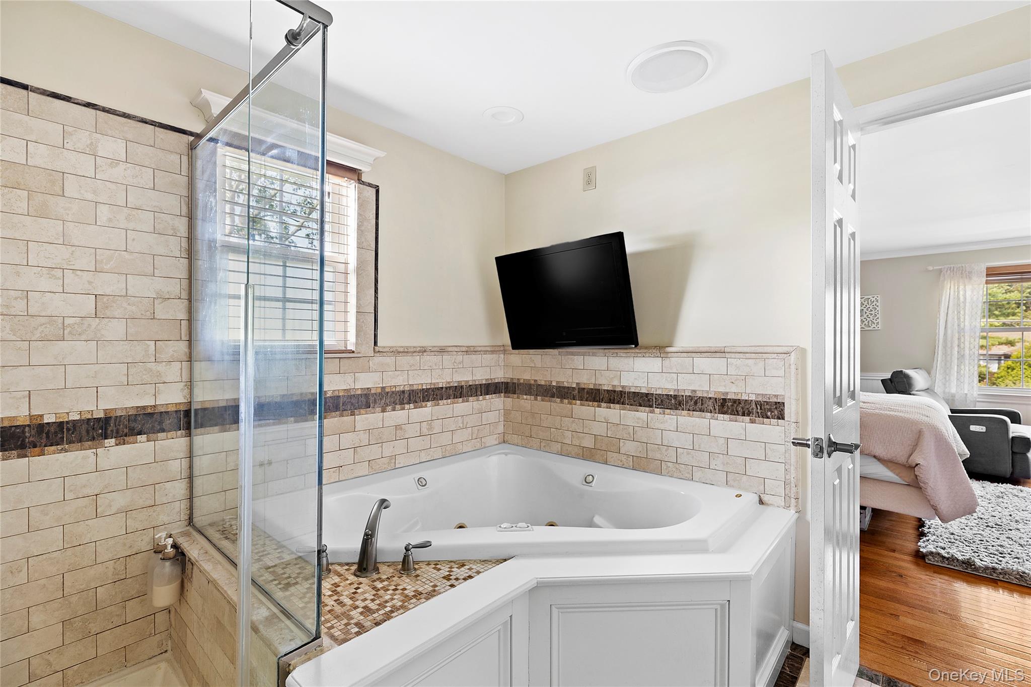 46 S Howell Avenue, Centereach, NY 11720