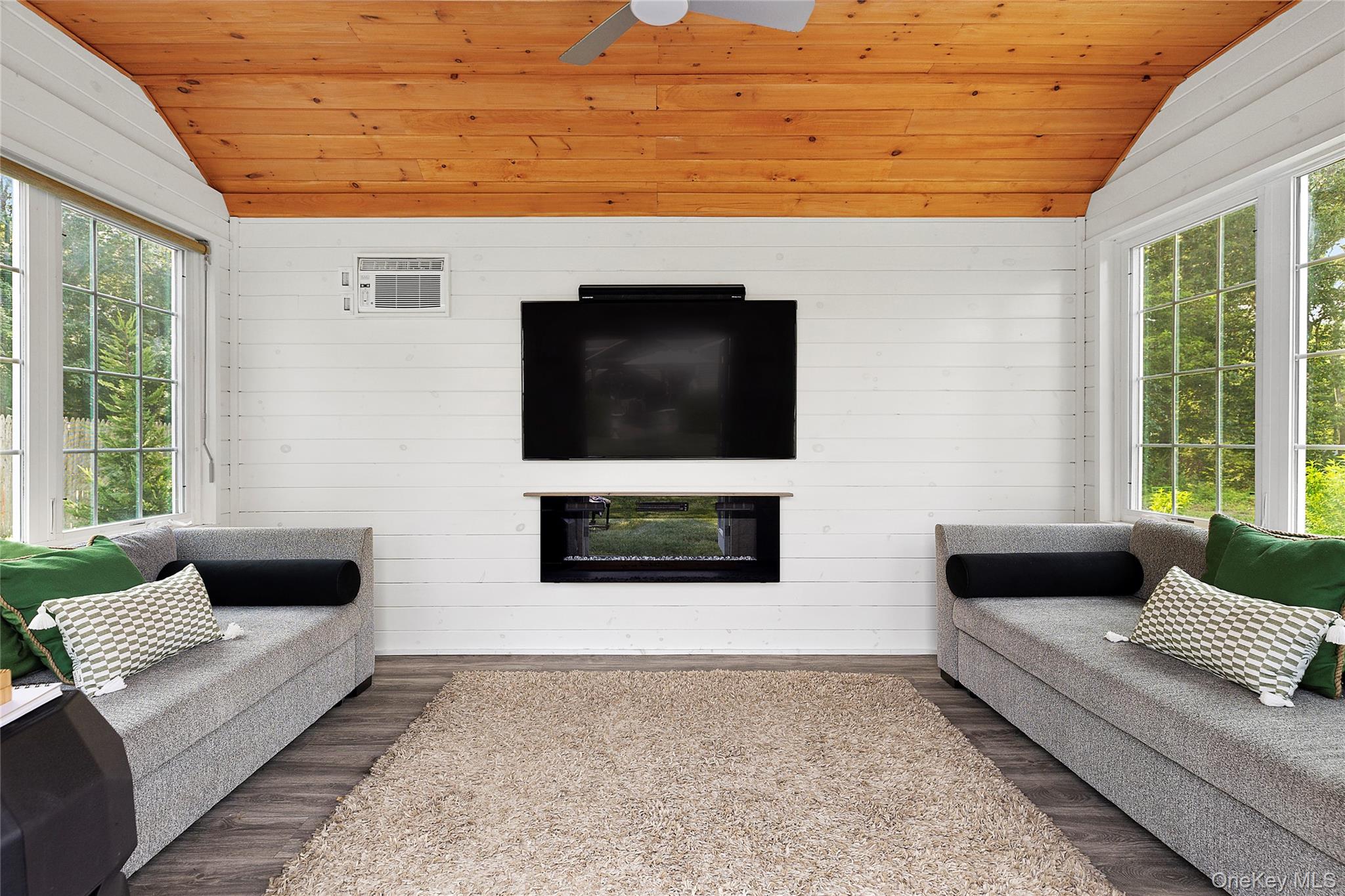 46 S Howell Avenue, Centereach, NY 11720