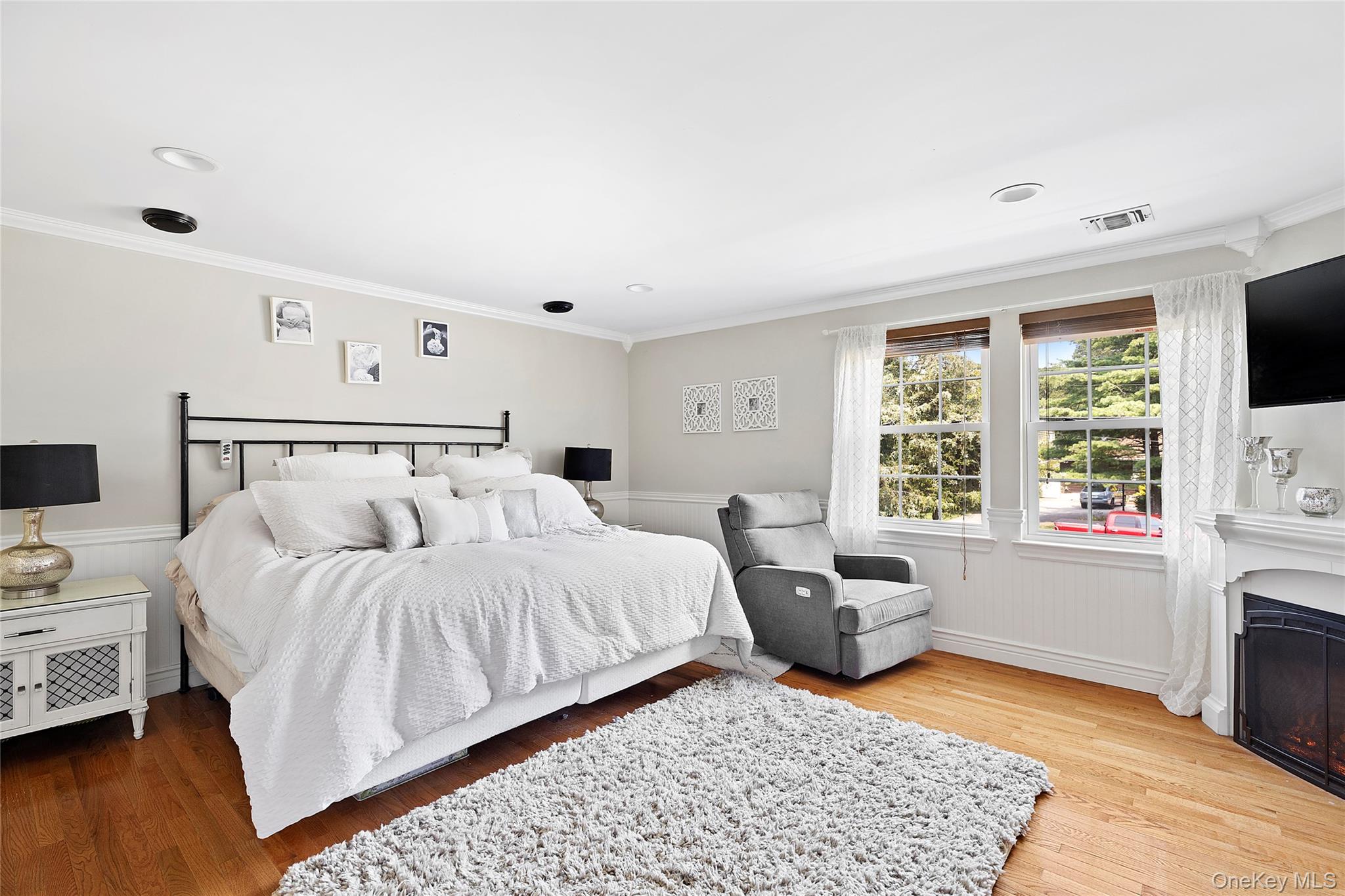 46 S Howell Avenue, Centereach, NY 11720