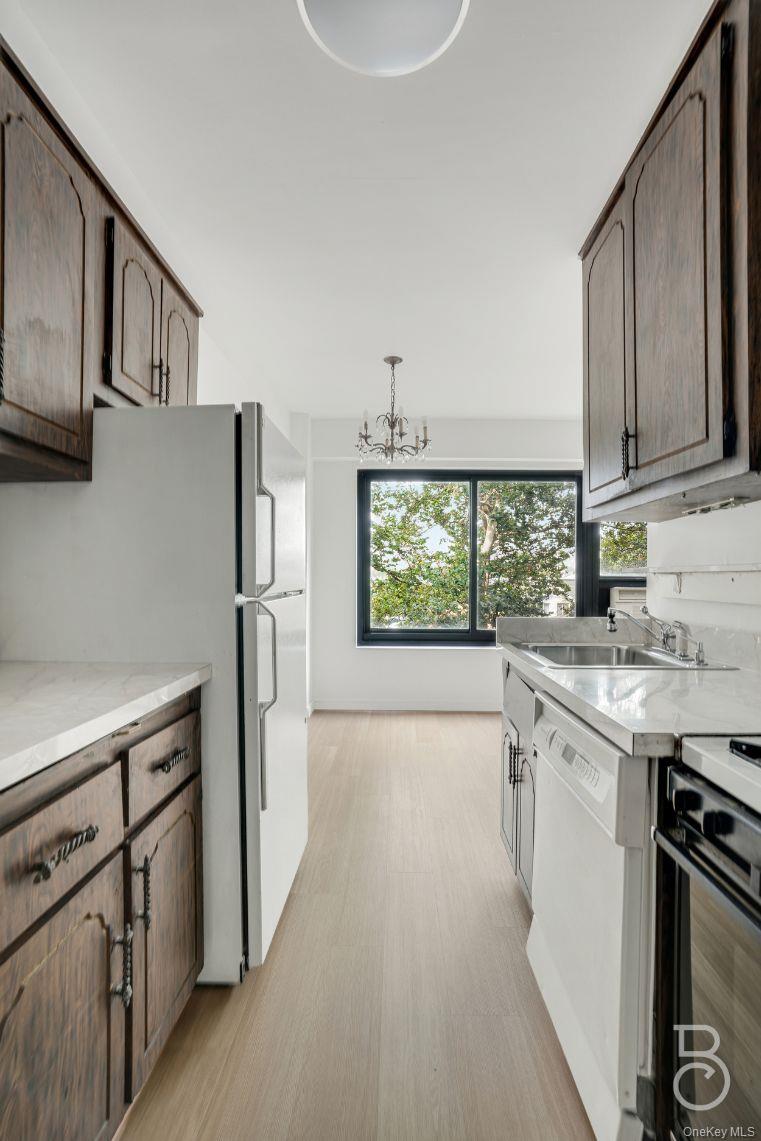 33-43 14th Street # 4B, Astoria, NY 11106