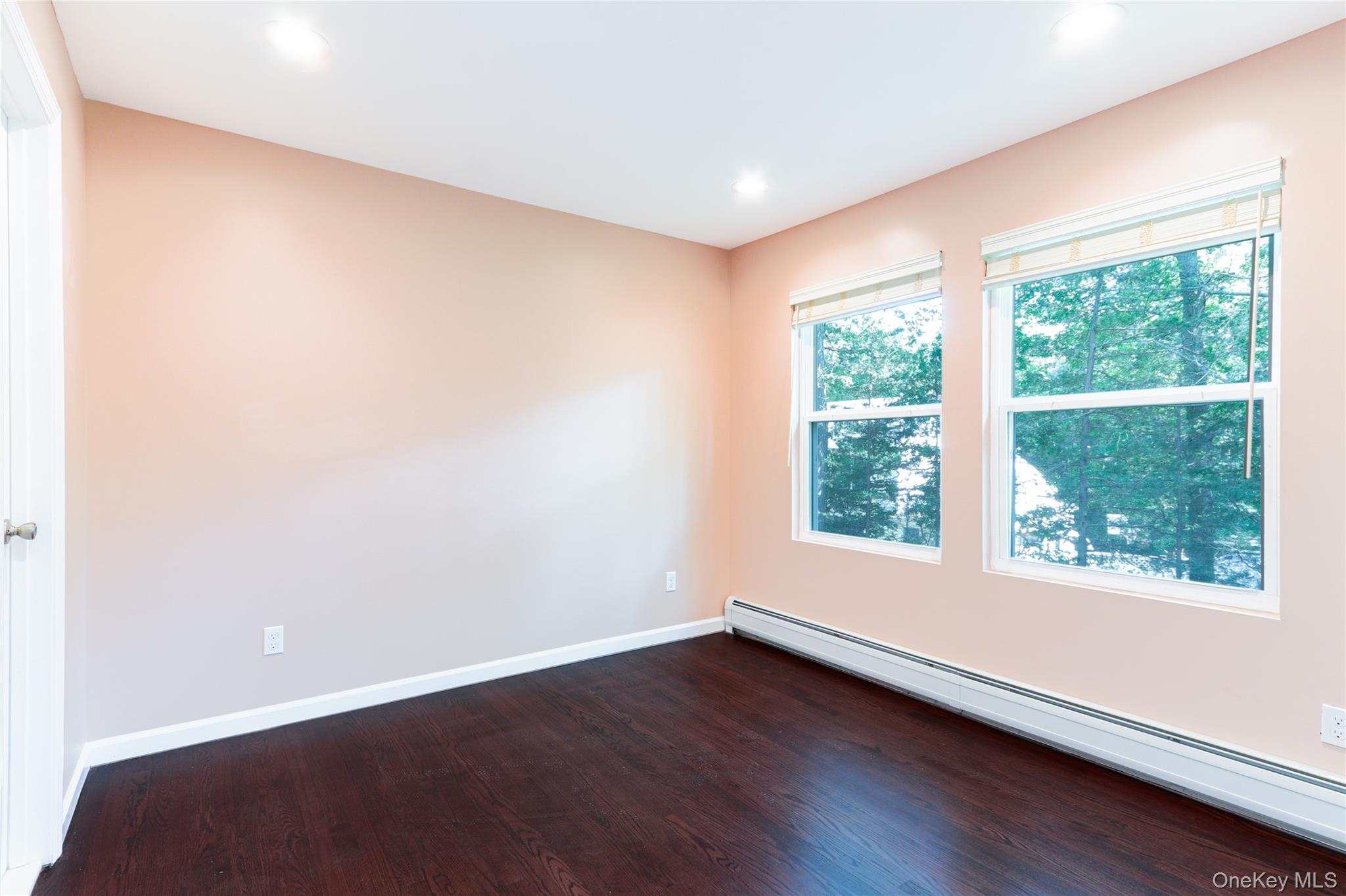 12 14th Street, Wading River, NY 11792