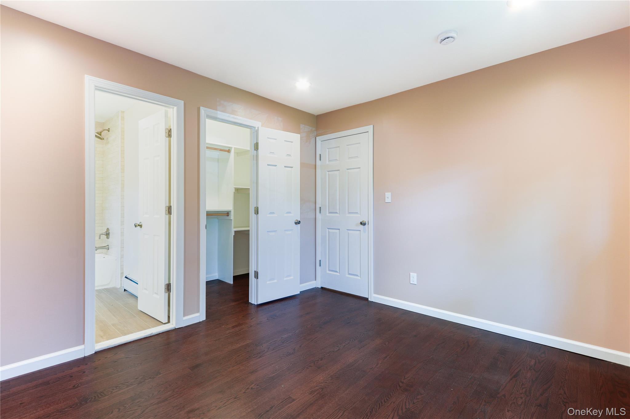 12 14th Street, Wading River, NY 11792