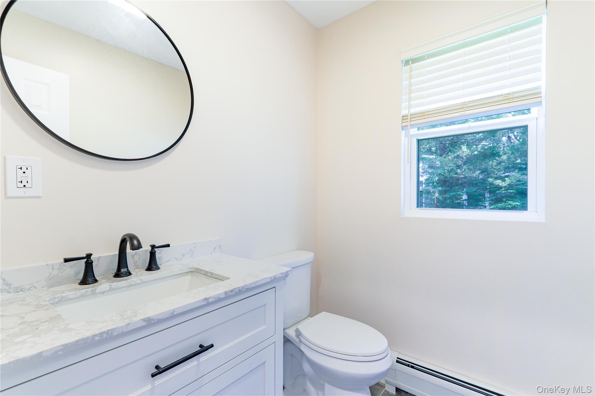 12 14th Street, Wading River, NY 11792