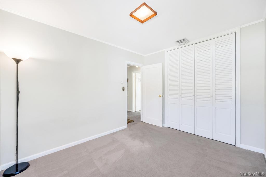 885 Downing Road, Valley Stream, NY 11580