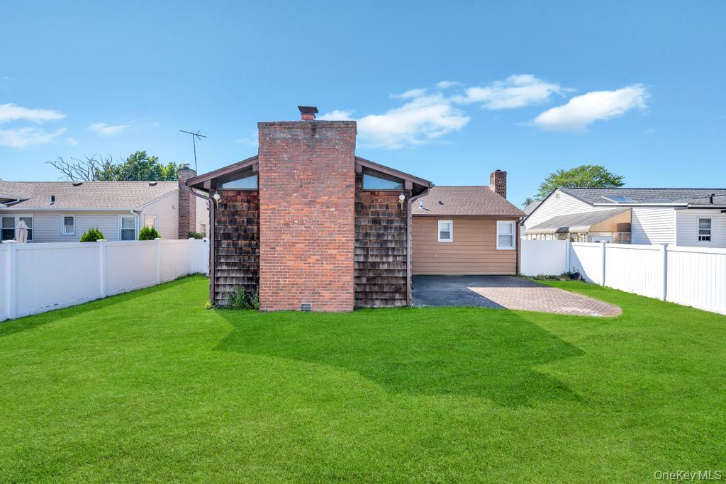 885 Downing Road, Valley Stream, NY 11580