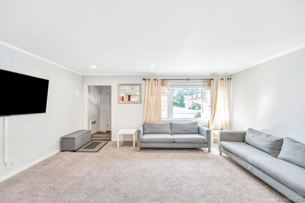 885 Downing Road, Valley Stream, NY 11580