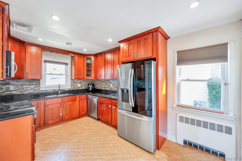 885 Downing Road, Valley Stream, NY 11580