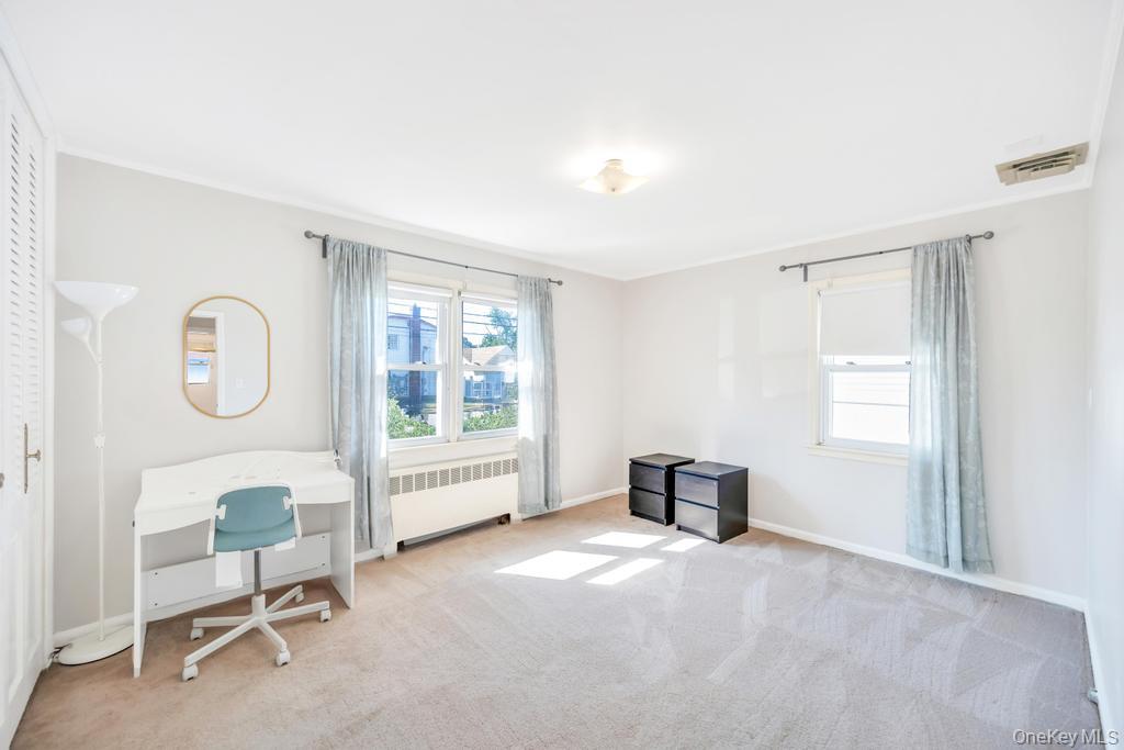 885 Downing Road, Valley Stream, NY 11580