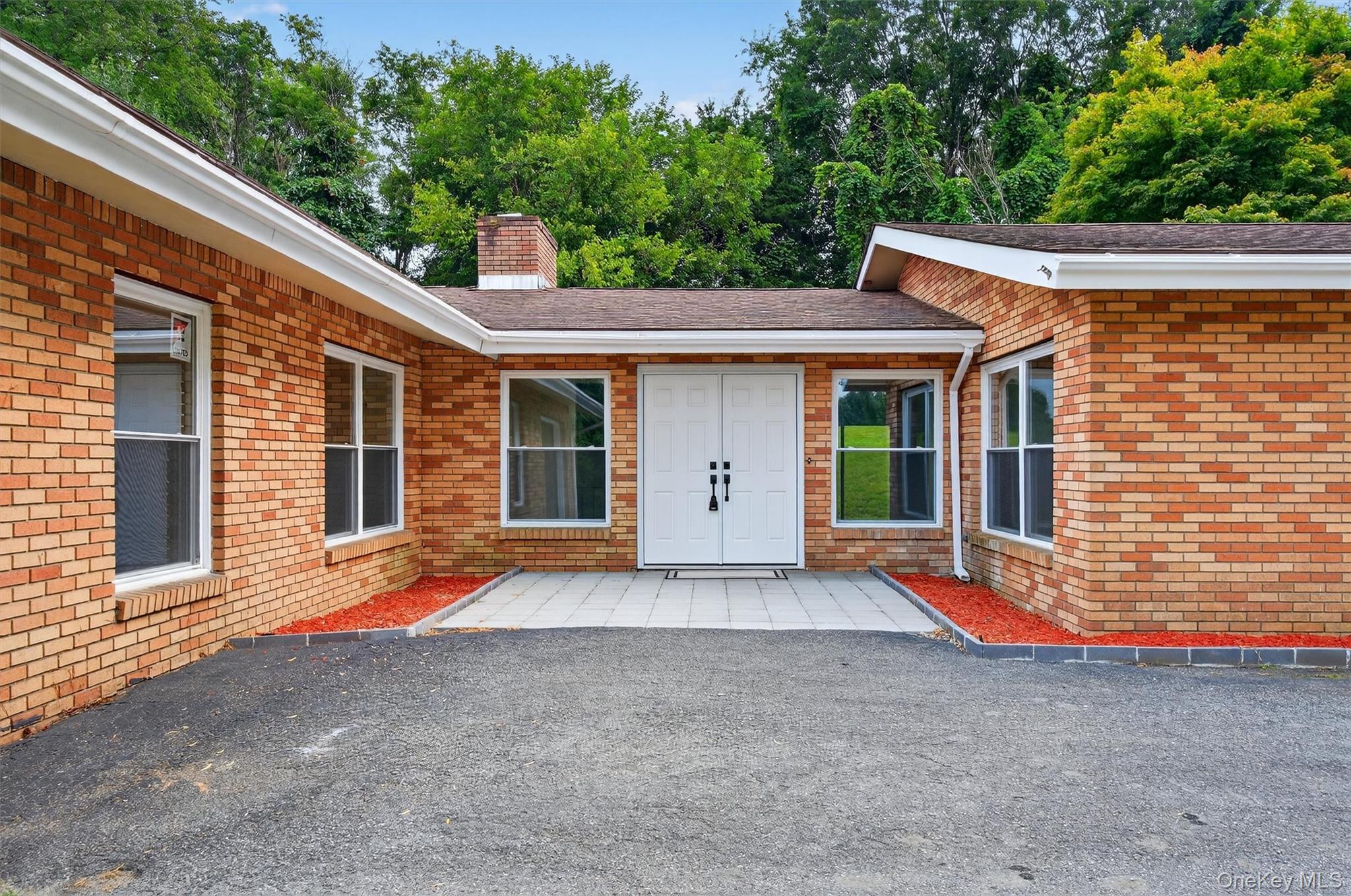 7 Penny Lane, Marlboro, NY 12542