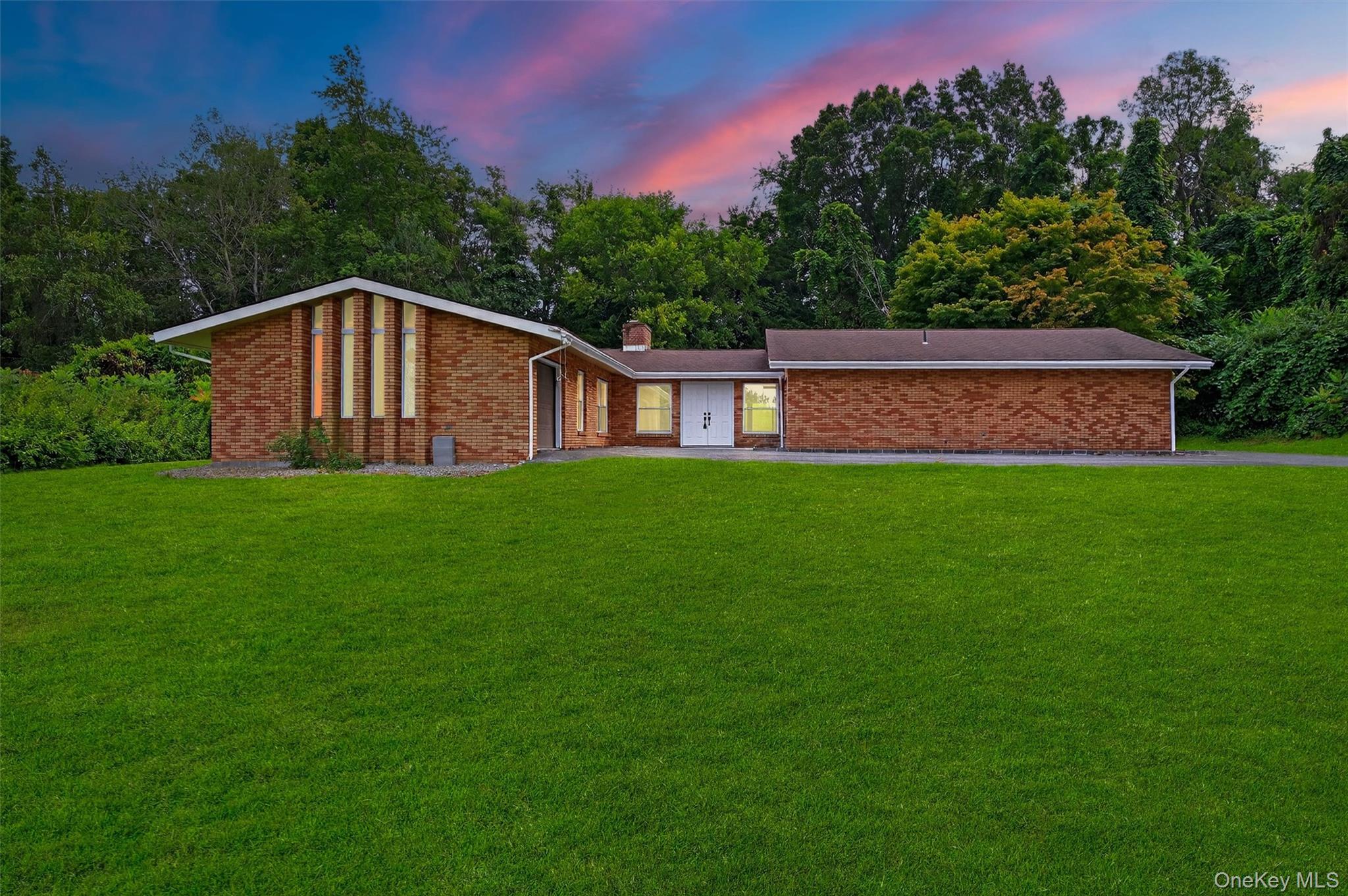 7 Penny Lane, Marlboro, NY 12542