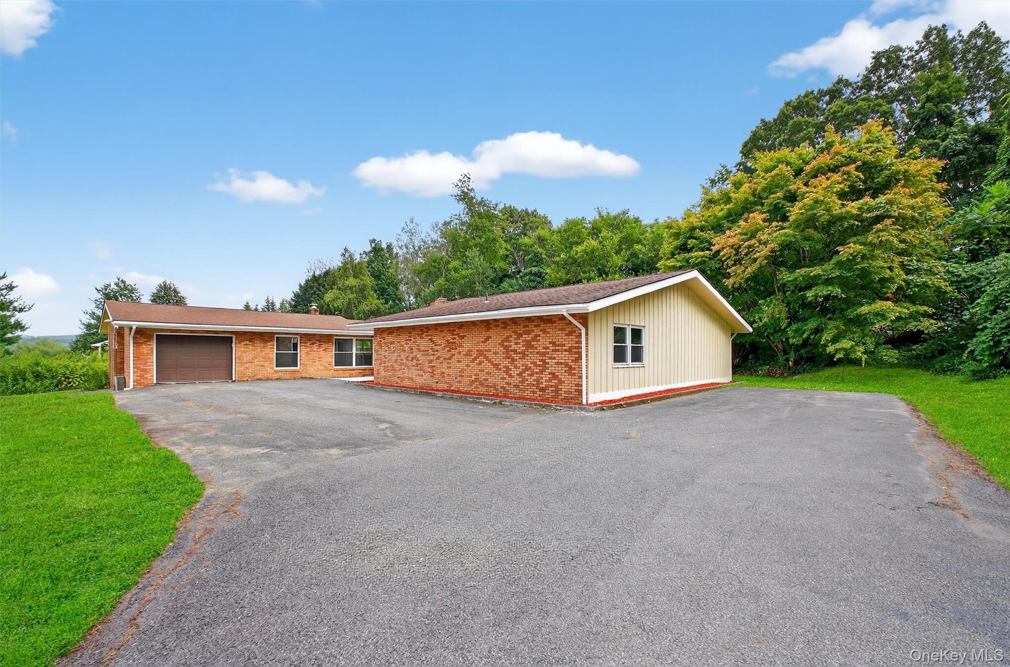 7 Penny Lane, Marlboro, NY 12542