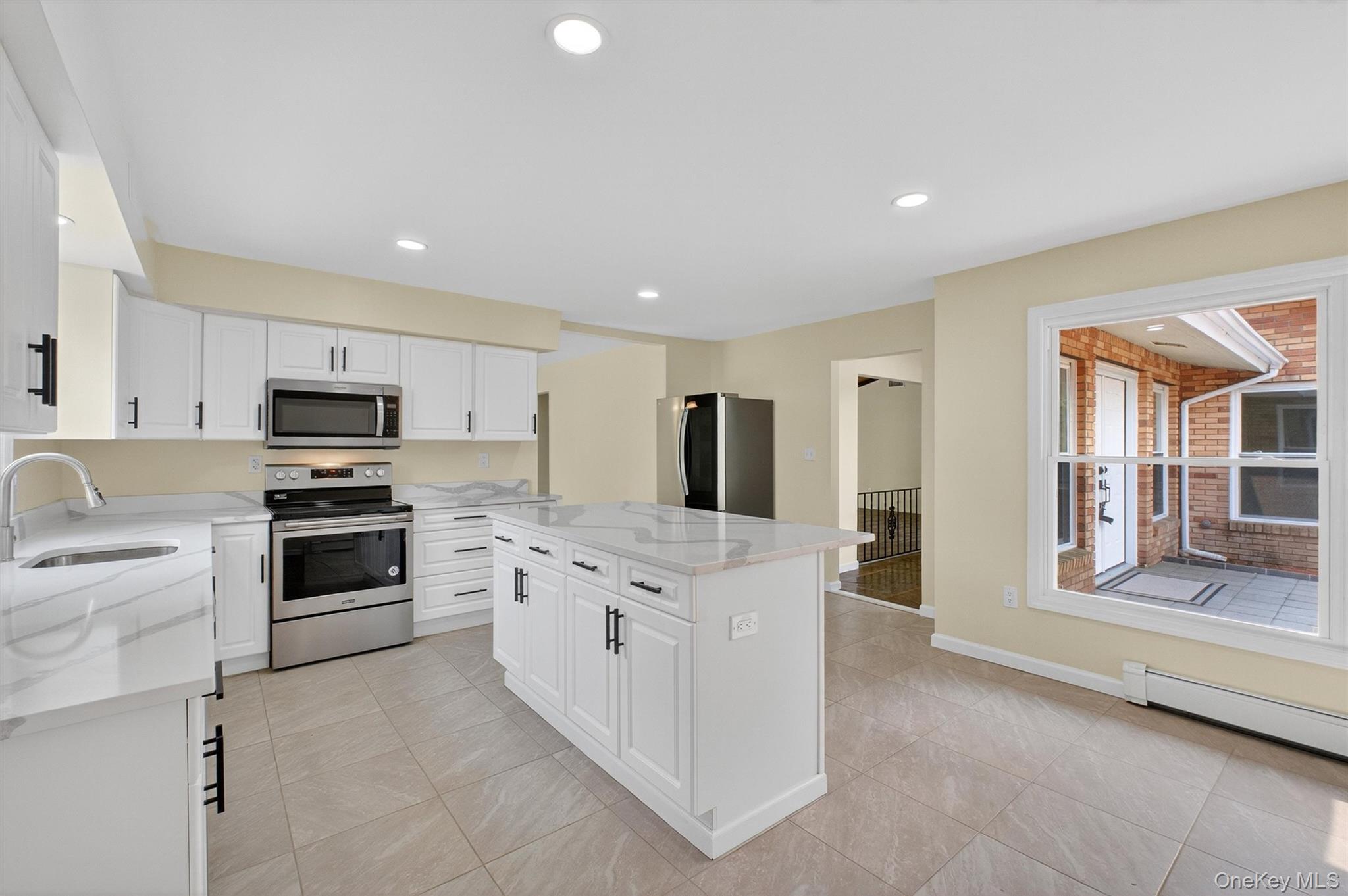 7 Penny Lane, Marlboro, NY 12542