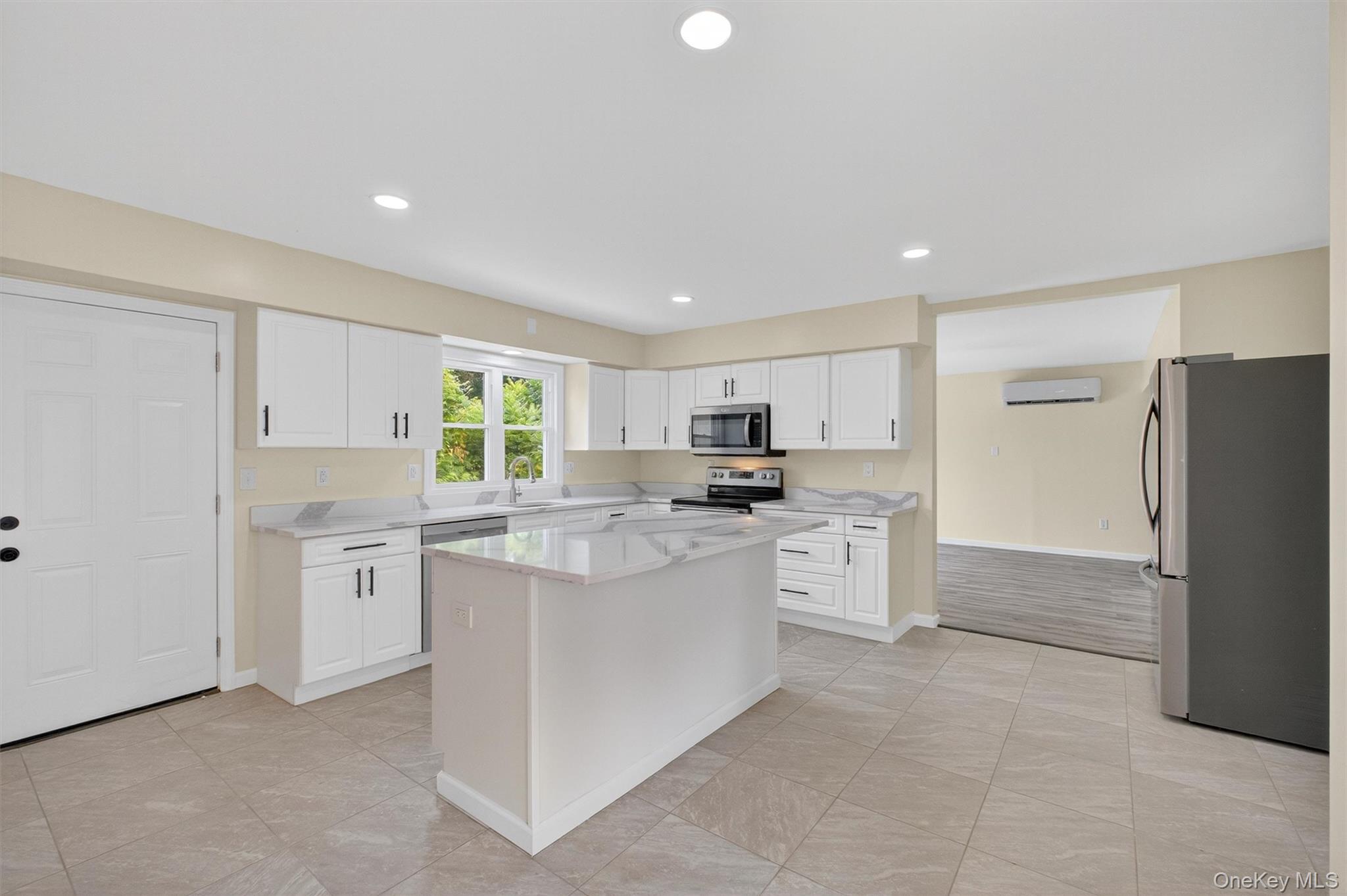 7 Penny Lane, Marlboro, NY 12542