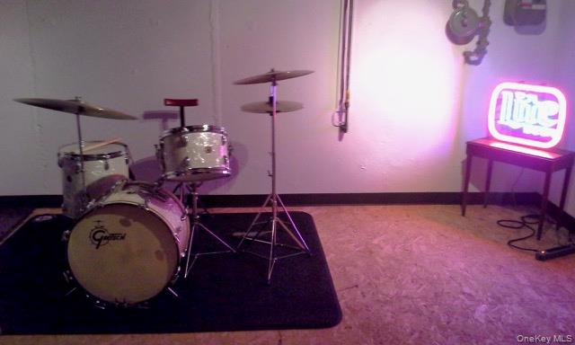 10 W 22nd Street, Huntington Station, NY 11746