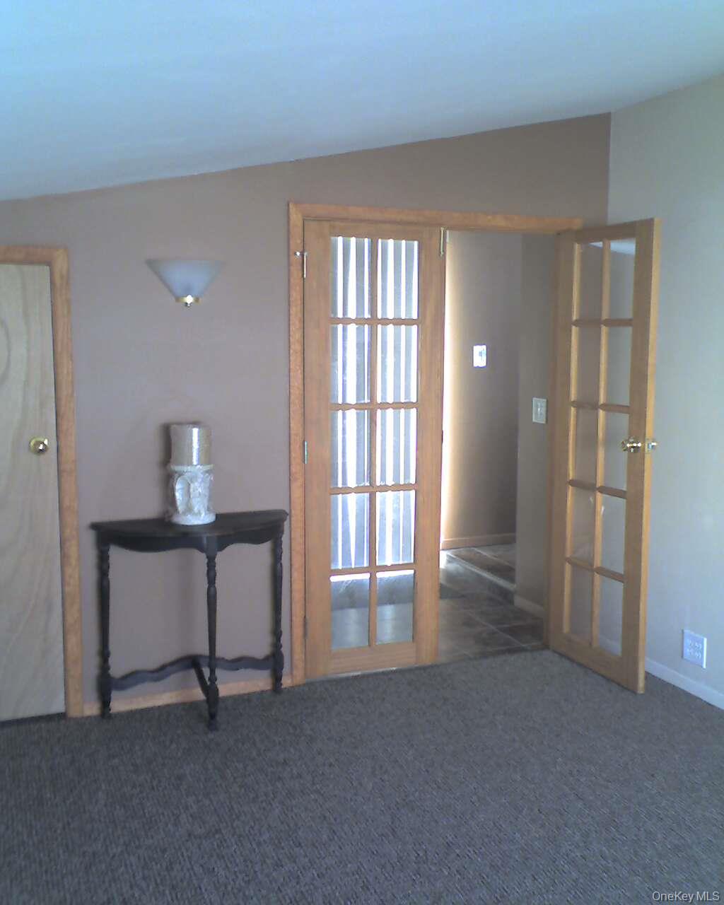 10 W 22nd Street, Huntington Station, NY 11746