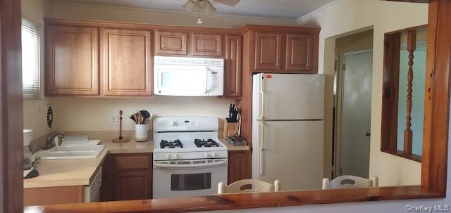 10 W 22nd Street, Huntington Station, NY 11746